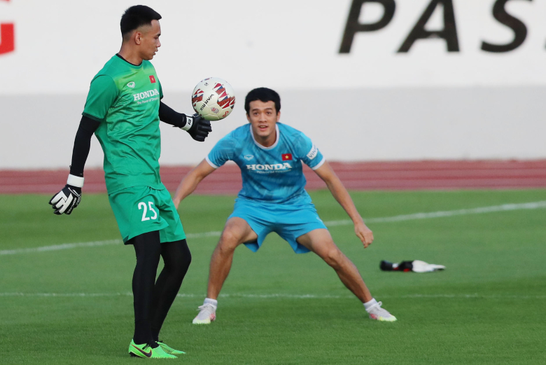 LĐBĐ Đông Nam Á gửi Việt Nam 15 quả bóng để tập cho AFF Cup - Ảnh 2