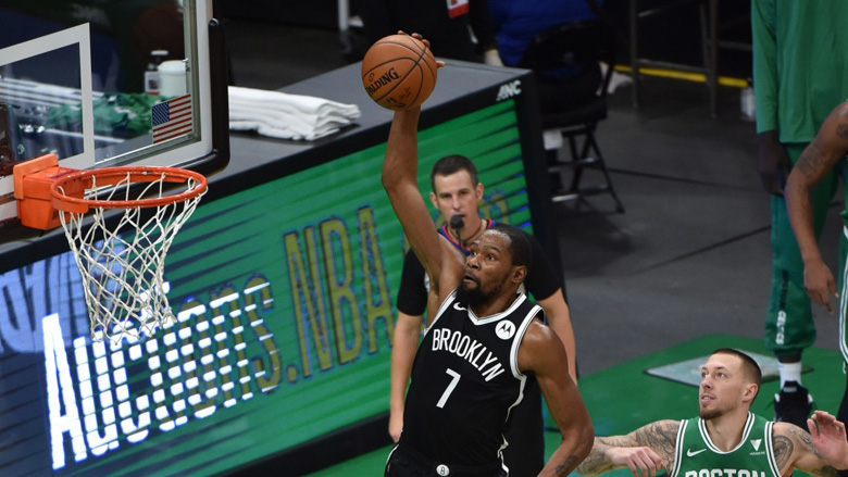 Kevin Durant vượt tiền bối trên bảng vàng ghi điểm của NBA - Ảnh 1