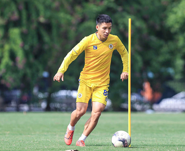 Hùng Dũng đủ điều kiện tham dự AFF Cup 2021 - Ảnh 2