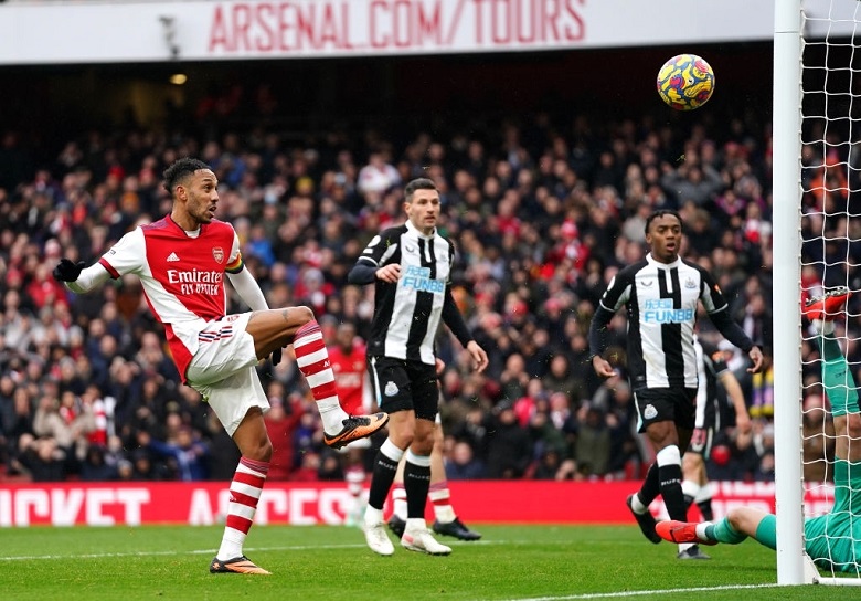 TRỰC TIẾP Arsenal 0-0 Newcastle: Aubameyang bỏ lỡ khó tin - Ảnh 8