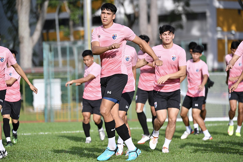 ĐT Thái Lan tập nặng để rèn ‘bài tẩy’ cho AFF Cup 2021 - Ảnh 2
