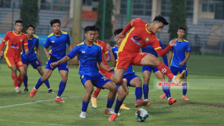 U21 Thanh Hóa đánh bại Khánh Hòa nhờ siêu phẩm từ phạt góc - Ảnh 1