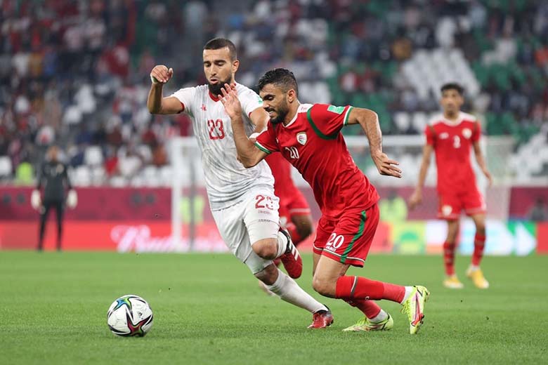 Tunisia, Qatar vào bán kết Arab Cup 2021 - Ảnh 1