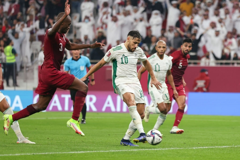 Algeria vào chung kết Arab Cup nhờ 17 phút bù giờ - Ảnh 2