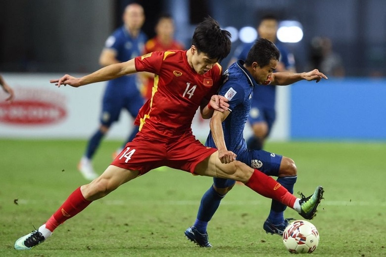 TRỰC TIẾP bán kết AFF Cup 2021, Việt Nam 0-2 Thái Lan: Quang Hải lại đưa bóng đến xà ngang - Ảnh 13