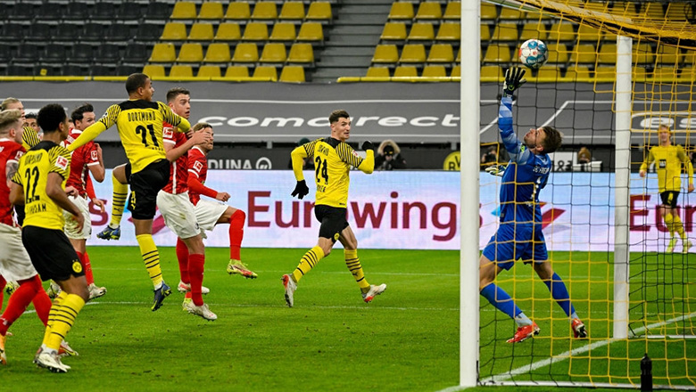 Haaland lập cú đúp, Dortmund thắng hủy diệt 'ngựa ô' Freiburg - Ảnh 2