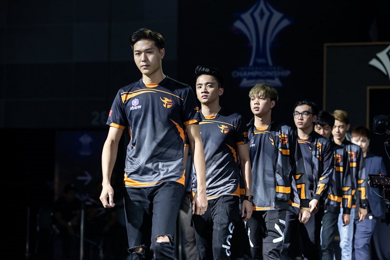 Liên Quân Mobile: Đội trưởng Team Flash, Gấu chính thức giải nghệ - Ảnh 2