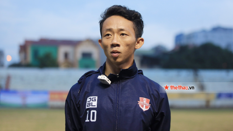 Châu Ngọc Quang: Tôi không gặp khó khi thi đấu ở vị trí mới dưới thời HLV Chu Đình Nghiêm - Ảnh 2
