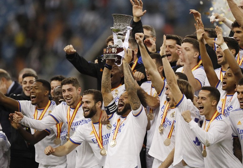 Modric và Benzema giúp Real Madrid giành Siêu Cúp Tây Ban Nha - Ảnh 2
