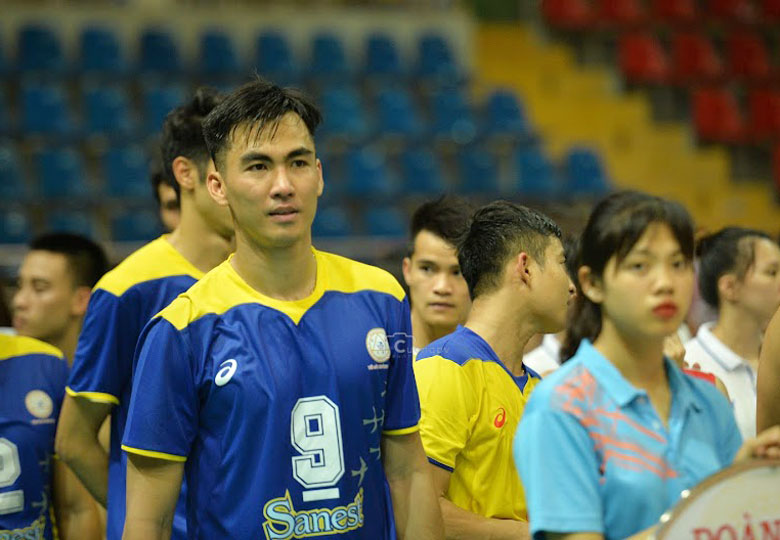 Từ Thanh Thuận ở lại với bóng chuyền nam Sanest Khánh Hòa thêm 3 năm - Ảnh 1