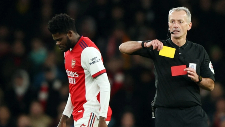 Arsenal nhận số thẻ đó gấp 3 lần số bàn thắng ghi được trong năm 2022 - Ảnh 2