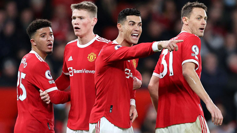 Ronaldo sẽ mất 25% lương nếu MU không lọt vào top 4 Ngoại hạng Anh - Ảnh 1
