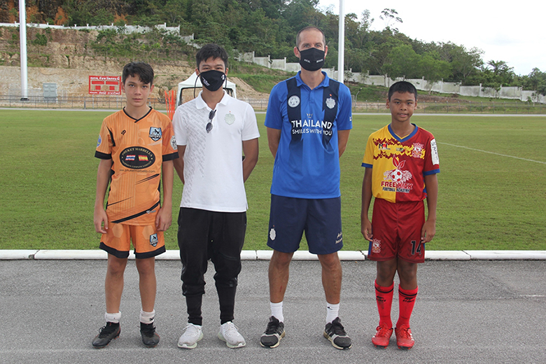 Đội bóng Thái Lan ra mắt thần đồng 13 tuổi người Pháp - Ảnh 2