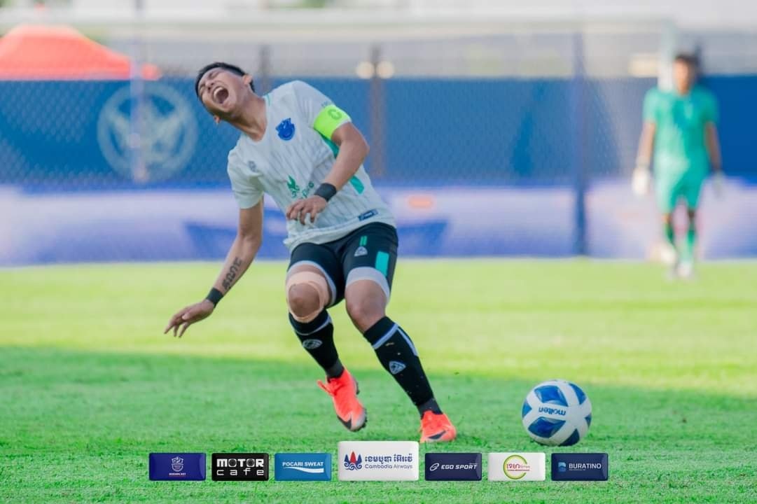 Messi Campuchia nghỉ thi đấu nửa năm vì chấn thương đầu gối - Ảnh 1