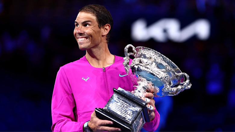 CHÙM ẢNH: Rafael Nadal ăn mừng chức vô địch Úc Mở rộng 2022 - Ảnh 13