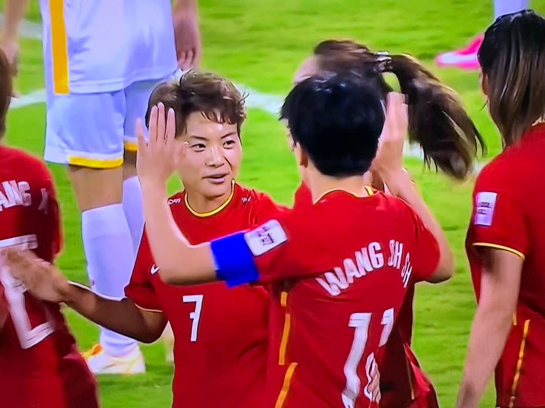 TRỰC TIẾP nữ Việt Nam 1-3 Trung Quốc: Hai bàn thua liên tiếp - Ảnh 9