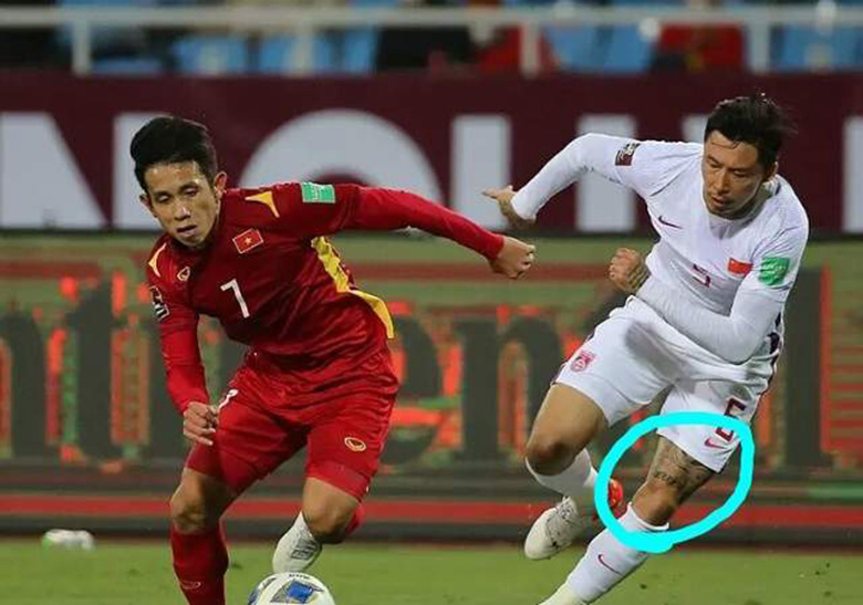 Truyền thông Trung Quốc phê phán tuyển thủ quốc gia thích nhuộm tóc hơn đá bóng - Ảnh 2