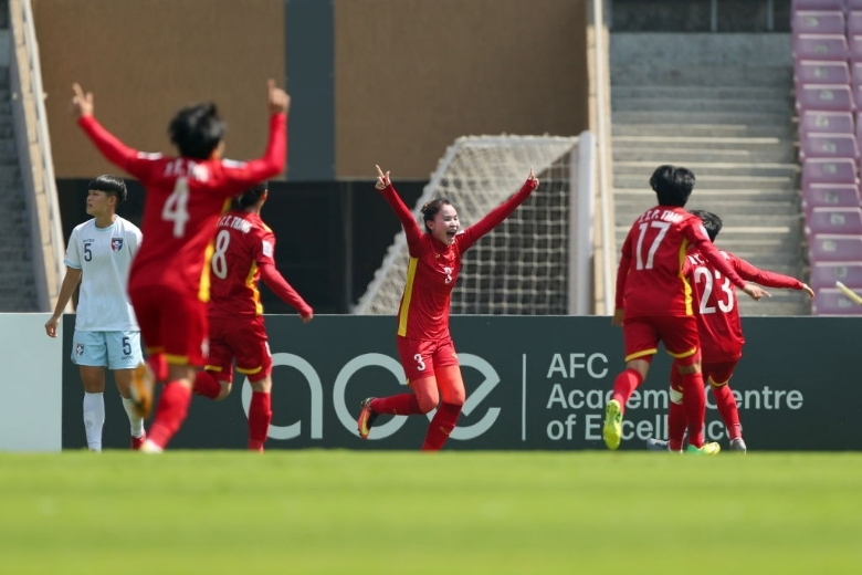 Chương Thị Kiều giúp ĐT nữ Việt Nam có bàn thứ 3 từ phạt góc tại Asian Cup 2022 - Ảnh 2