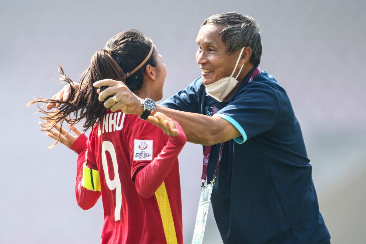 HLV Mai Đức Chung rút lui khỏi ĐT nữ Việt Nam, không dự World Cup 2023 - Ảnh 2