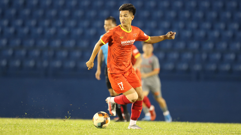 Ghi 3 bàn trong 15 phút, U23 Việt Nam thắng đẹp U19 Bình Dương - Ảnh 1