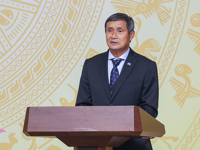 Thủ tướng gặp gỡ, khen thưởng ĐT nữ Việt Nam sau kỳ tích tại Asian Cup 2022 - Ảnh 2