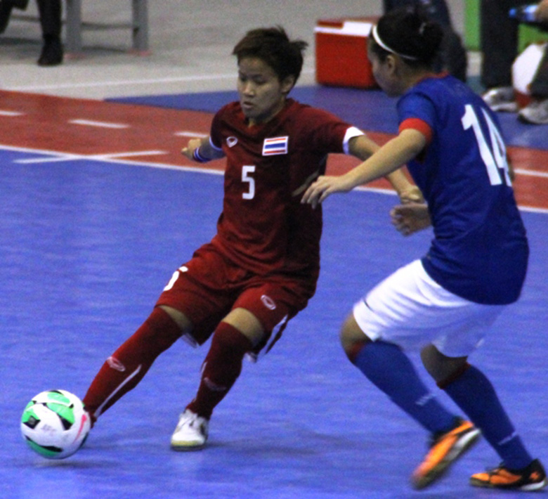 Futsal nữ Thái Lan cọ xát với Iran, Nhật Bản trước thềm SEA Games 31 - Ảnh 2