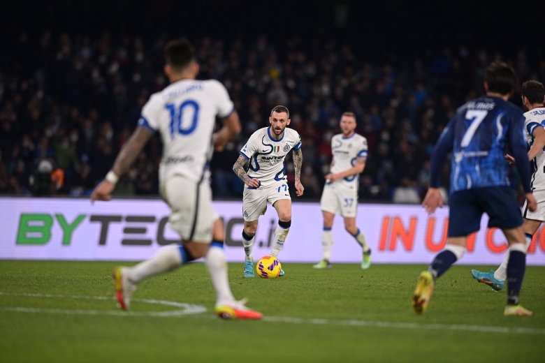 Inter và Napoli bất phân thắng bại trong trận cầu 6 điểm - Ảnh 2