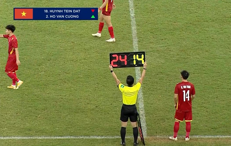 TRỰC TIẾP U23 Việt Nam 1-0 U23 Thái Lan: 'Voi chiến' gây sức ép - Ảnh 24