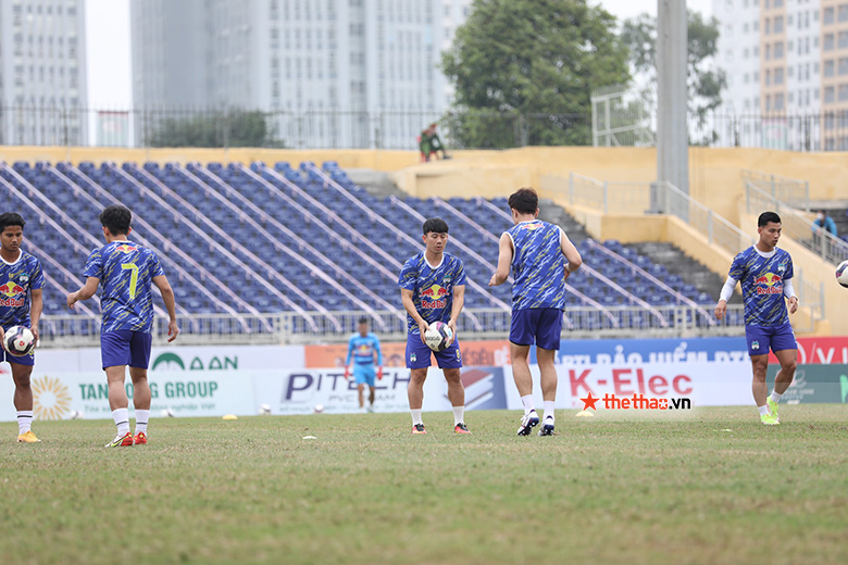 TRỰC TIẾP V.League 2022: SLNA vs HAGL, 17h00 ngày 6/3 - Công Phượng lần đầu đá chính - Ảnh 9