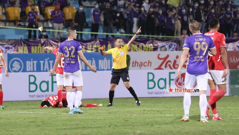 TRỰC TIẾP Hà Nội FC 0-0 TPHCM: Cầu thủ Hà Nội nhận thẻ đỏ trực tiếp - Ảnh 12