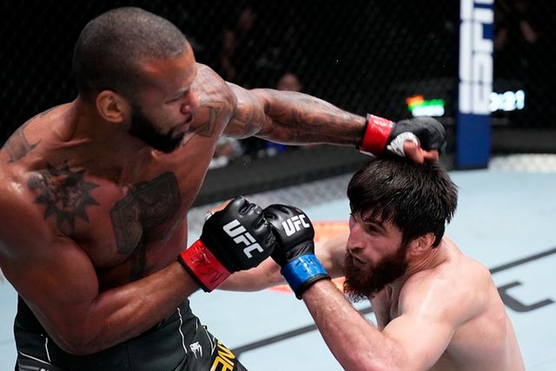 Kết quả UFC Fight Night: Ankalaev thắng Thiago Santos, hướng đến trận tranh đai vô địch - Ảnh 2