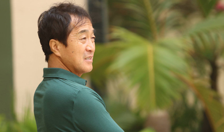 Trợ lý Lee Young Jin chưa hết COVID-19, có thể không dẫn dắt ĐT U23 Việt Nam tại Dubai Cup - Ảnh 1