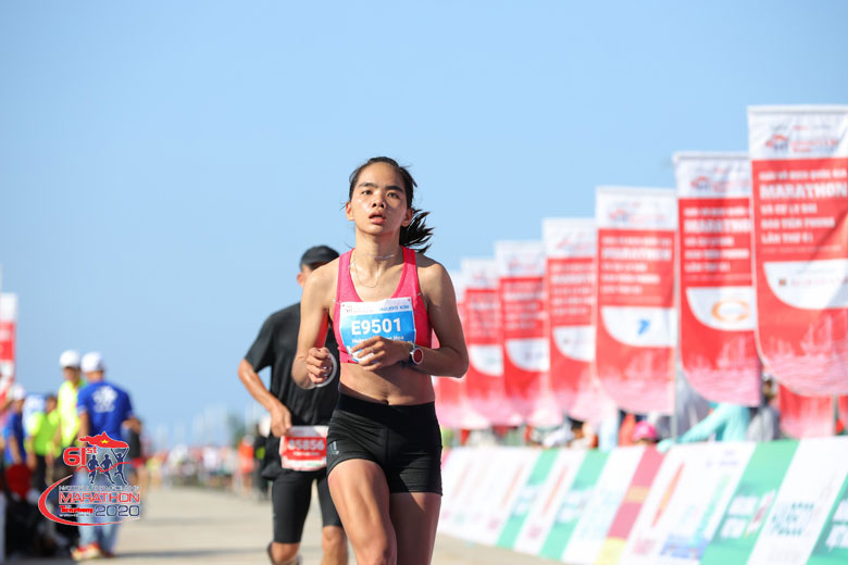 Sao điền kinh Việt Nam đổ dồn về Côn Đảo tham dự Tien Phong Marathon 2022 - Ảnh 2
