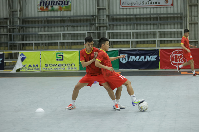 ĐT Futsal Việt Nam tập cải thiện dứt điểm sau trận thua CLB Thammasat - Ảnh 3