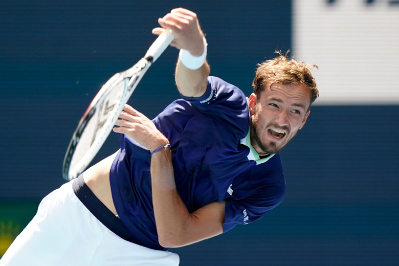 Medvedev thắng dễ đồng hương của Nadal, vào vòng 4 Miami Open 2022 - Ảnh 2