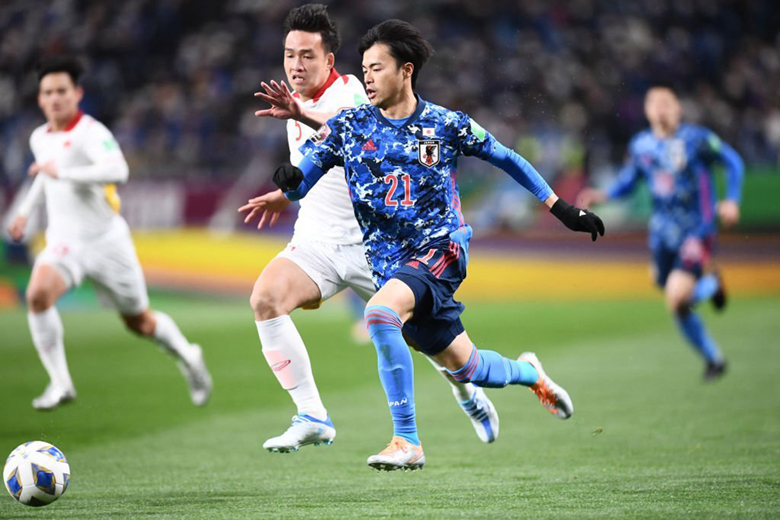TRỰC TIẾP Việt Nam 1-0 Nhật Bản: Thanh Bình đánh đầu tung lưới đội nhà - Ảnh 3