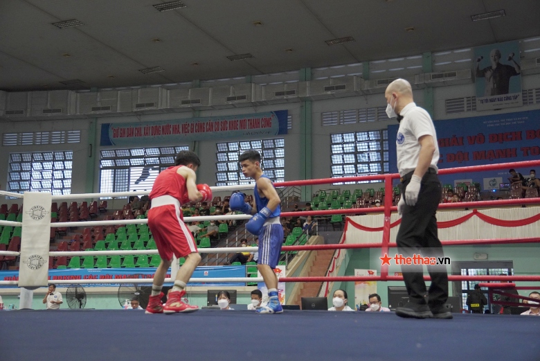 Võ sĩ Nghệ An đánh bại Sẳm Minh Phát ở giải Boxing toàn quốc - Ảnh 3