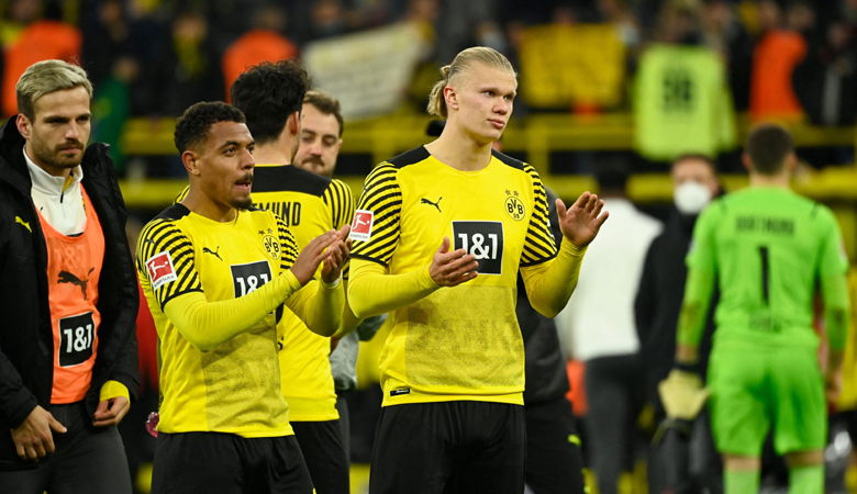 Dortmund thảm bại trước Leizig, giương cờ trắng trong cuộc đua vô địch Bundesliga - Ảnh 1