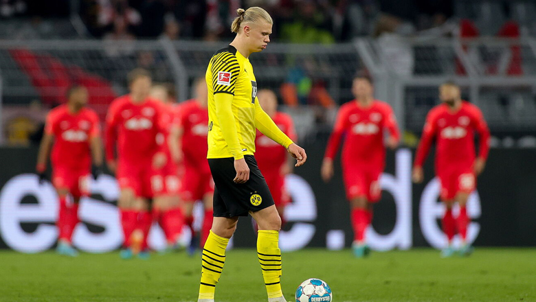 Dortmund thảm bại trước Leizig, giương cờ trắng trong cuộc đua vô địch Bundesliga - Ảnh 2