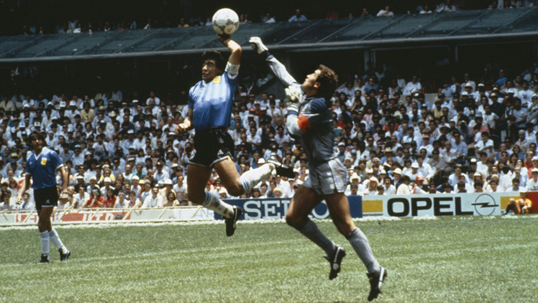 Áo đấu vô địch World Cup 1986 của Maradona 'lên sàn' với giá 4 triệu bảng - Ảnh 2