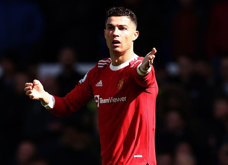 Ronaldo xin lỗi vì sự cố điện thoại ở trận MU thua Everton - Ảnh 2