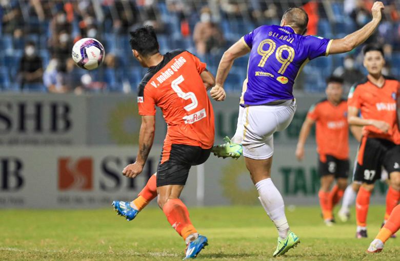 Tiền đạo Siladj: Tôi có cảm giác mình sẽ ghi bàn cho Hà Nội FC ngay khi đến sân - Ảnh 1
