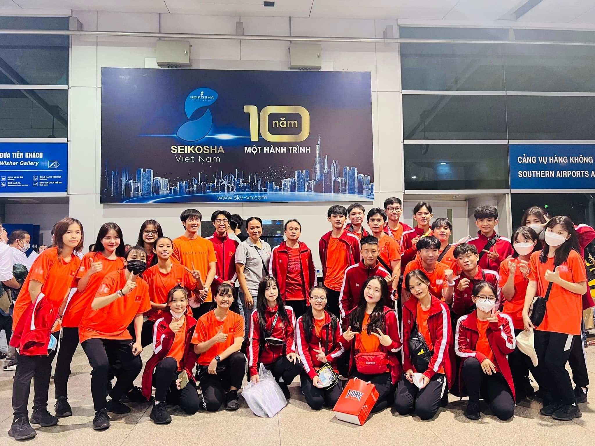 Tuyển Taekwondo Việt Nam lên đường dự giải vô địch thế giới - Ảnh 1