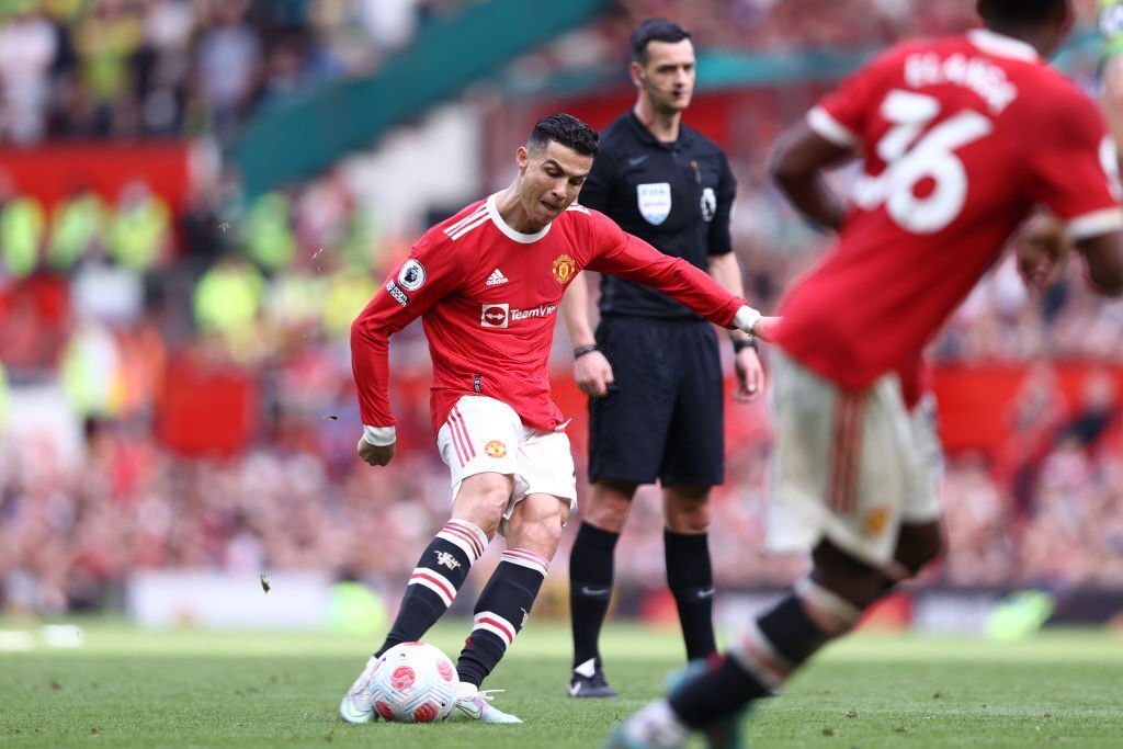 Đây là bàn thắng thứ 58 trên chấm đá phạt của Ronaldo.