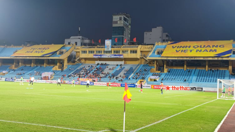 Trận U23 Việt Nam vs U20 Hàn Quốc tại Hàng Đẫy vắng khán giả khó tin - Ảnh 1