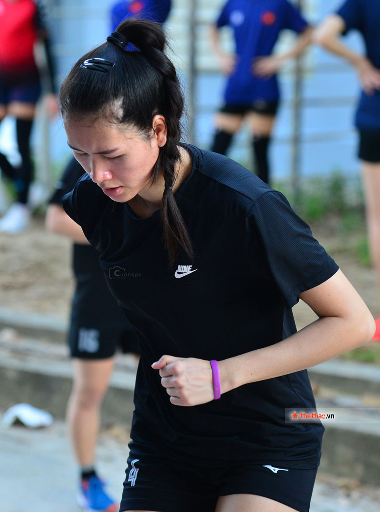 Ngắm dàn sao đội tuyển bóng chuyền nữ quốc gia tập huấn tại Ninh Bình - Ảnh 4