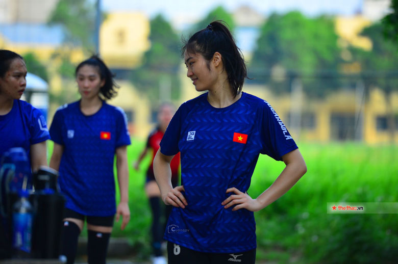 Ngắm dàn sao đội tuyển bóng chuyền nữ quốc gia tập huấn tại Ninh Bình - Ảnh 11