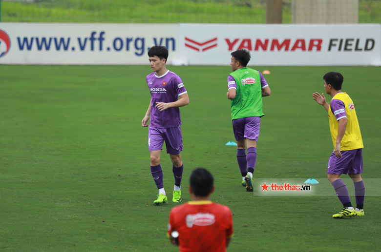 HLV Park bất ngờ gọi Hữu Thắng, quân số U23 Việt Nam tăng đột biến trước SEA Games - Ảnh 1