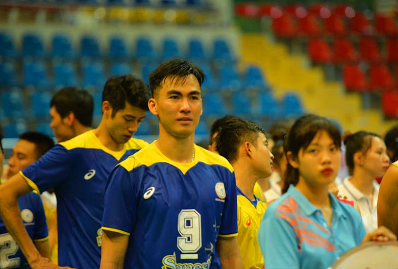 Từ Thanh Thuận bị loại khỏi ĐT bóng chuyền nam Việt Nam dự SEA Games 31 - Ảnh 1