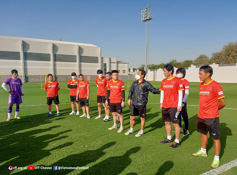 ĐT Olympic Việt Nam triệu tập 24 cầu thủ chuẩn bị cho VCK U23 châu Á 2022 và Asiad 19 - Ảnh 2